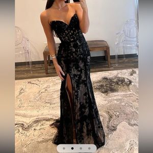 Lyric  Mermaid Strapless Lace Prom Dress with Slit size 10